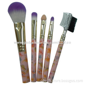 5-piece gift makeup brush set, made of plastic handle and aluminum ferrule with great synthetic hair